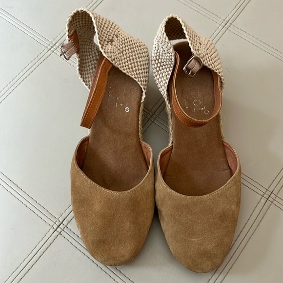 Shoes - Wedge sandals suede uppers sz 9
